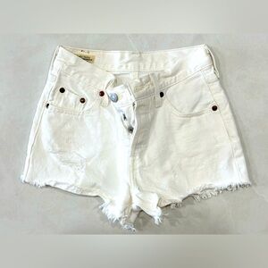 Levi’s size 23 white shorts
